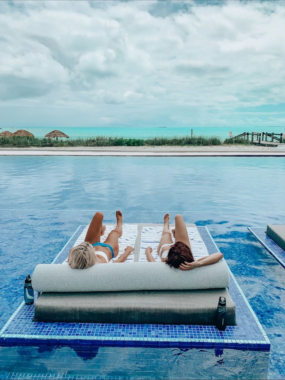 Travel somewhere cool with Partner - Far Future