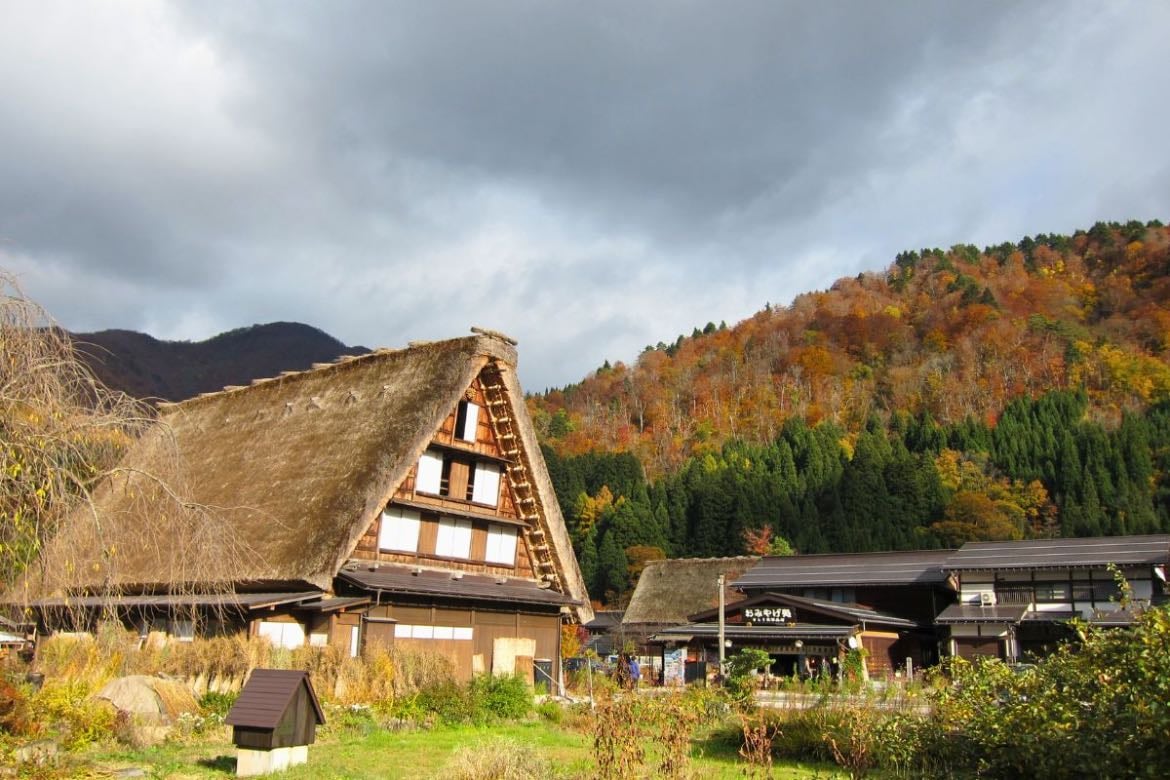 Hakusan Shirakawago White Road