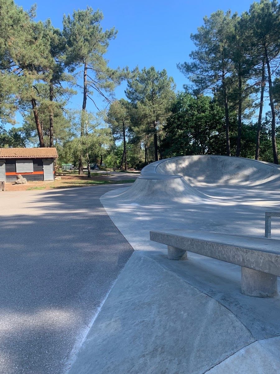 Pump track