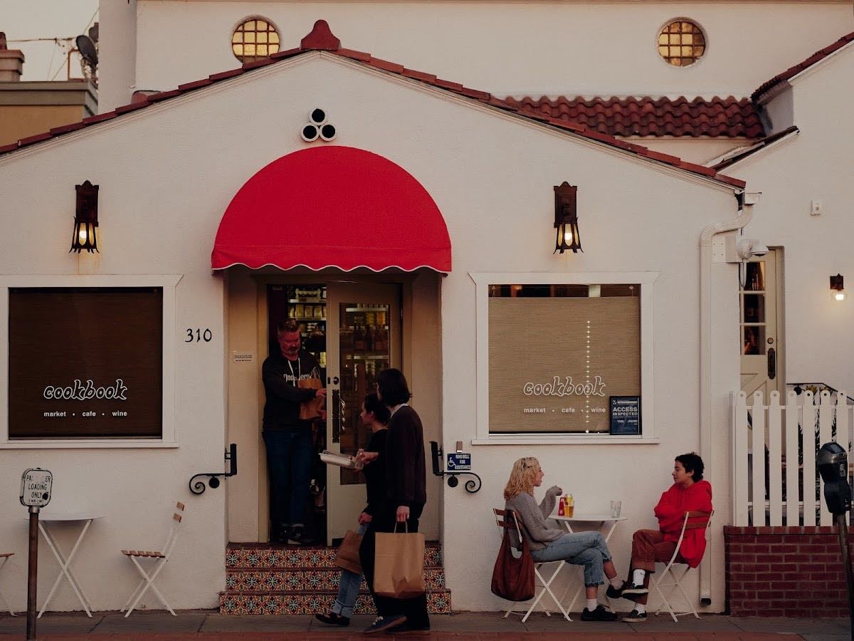 Cookbook Market & Cafe - Larchmont