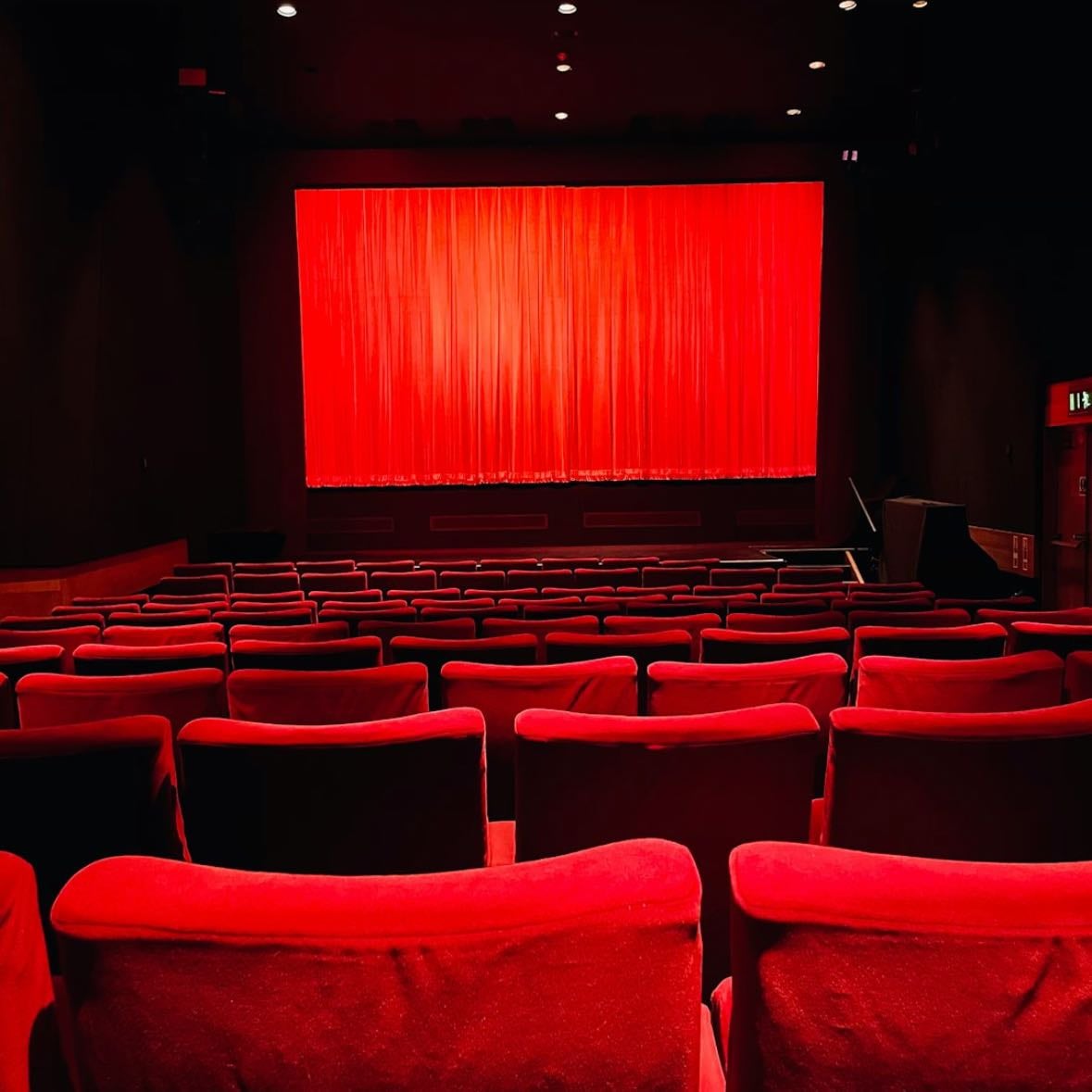 Ir ao cinema