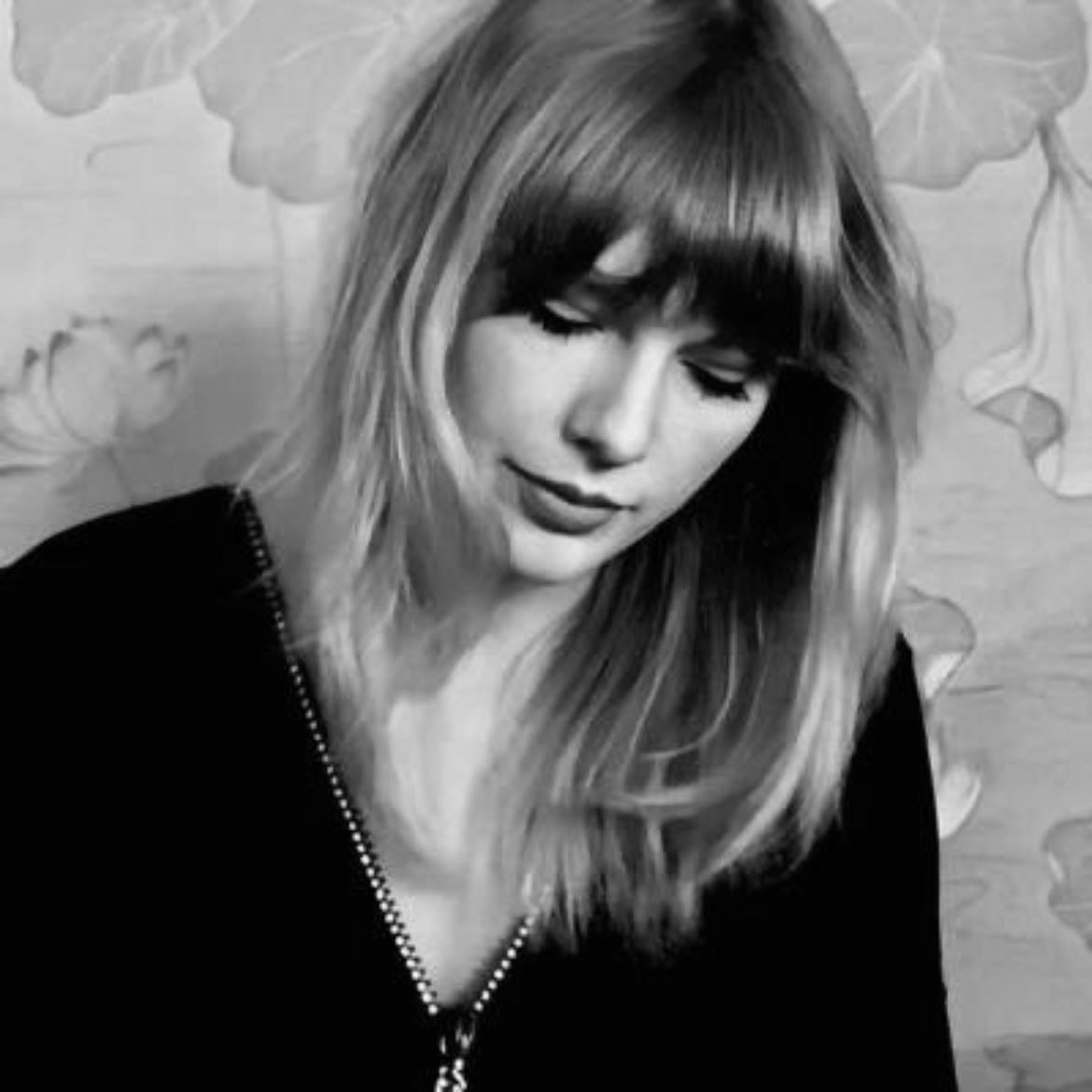 tolerate it - Song 路 Taylor Swift