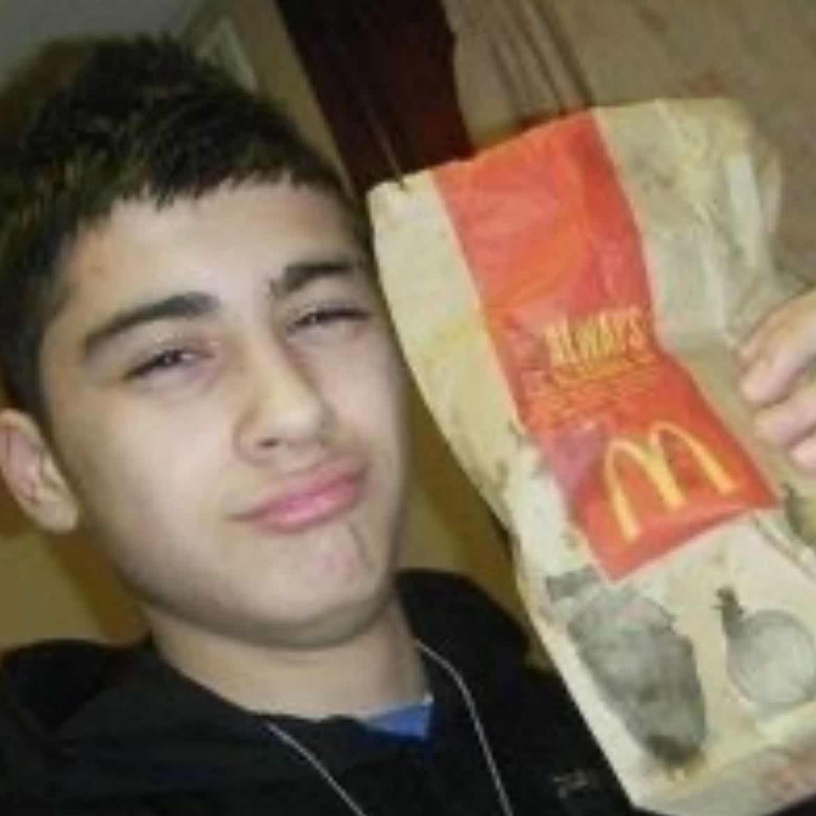 you want a spring roll bebz? bebz?
