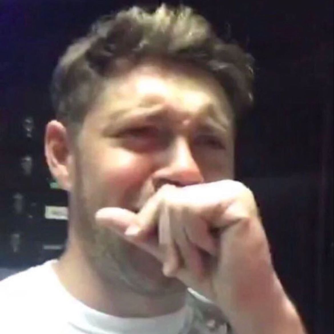 âi fell over playing golf and it was sooreeâ - oH nO nIaL