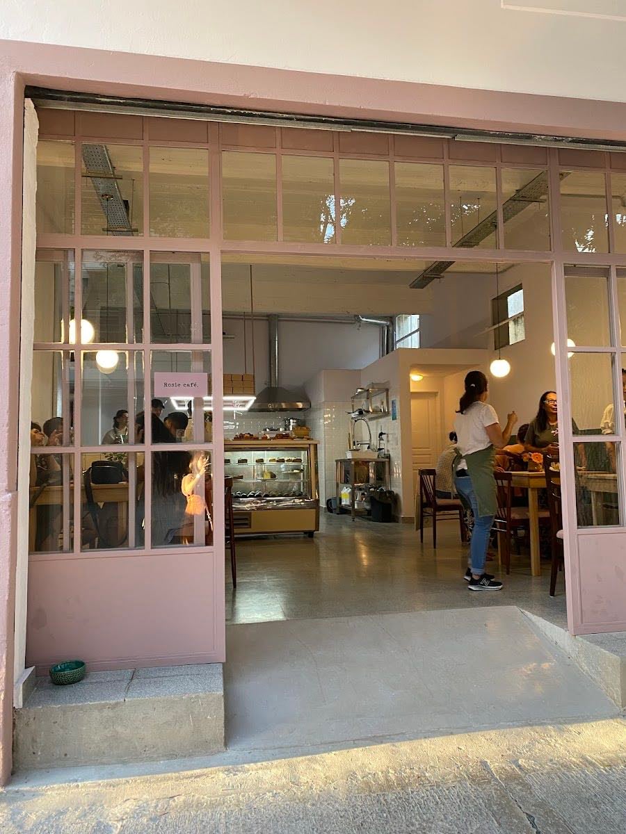 Rosie Café