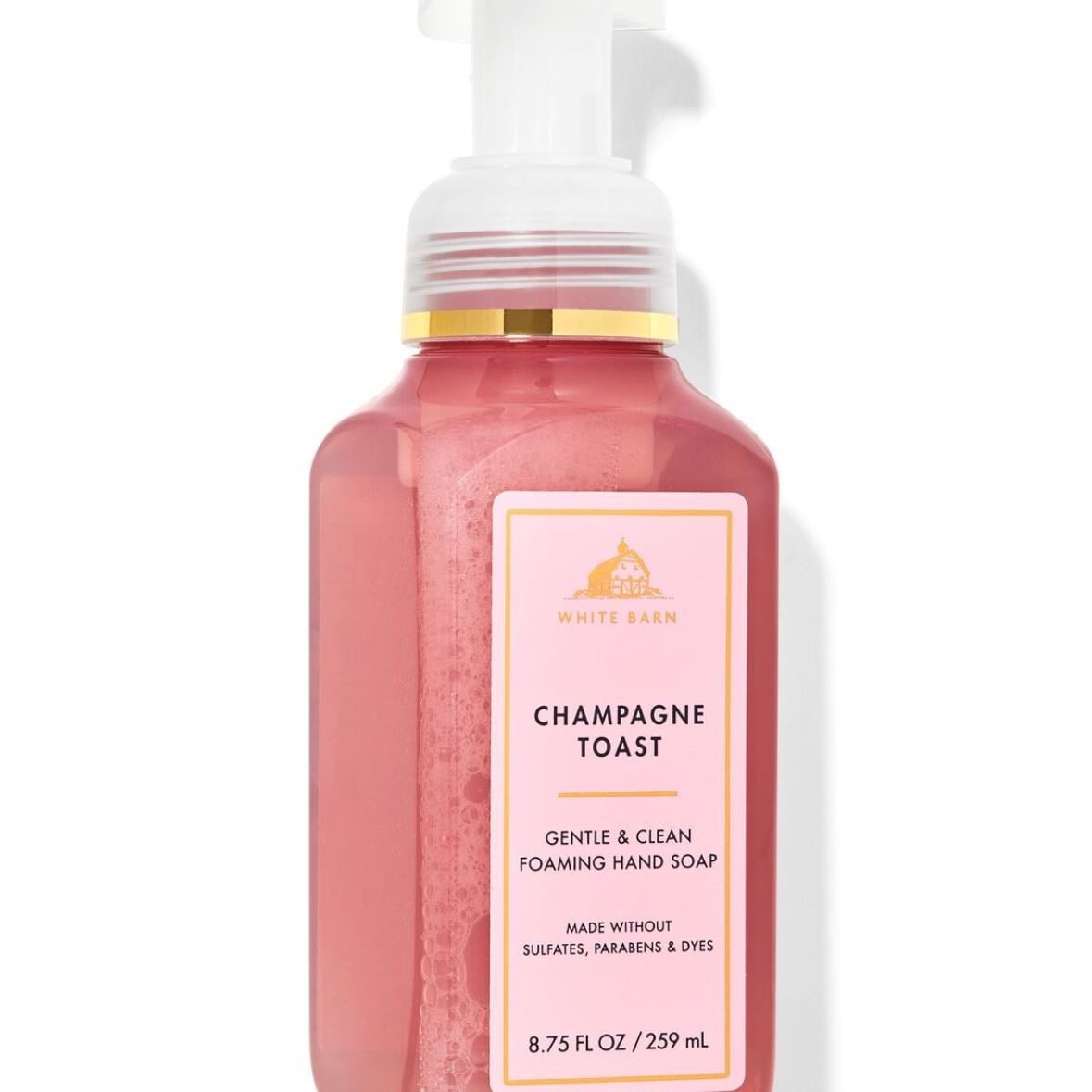 Champagne Toast🍓🍒 - Huele a frutos rojos y un poco azúcar es dulce