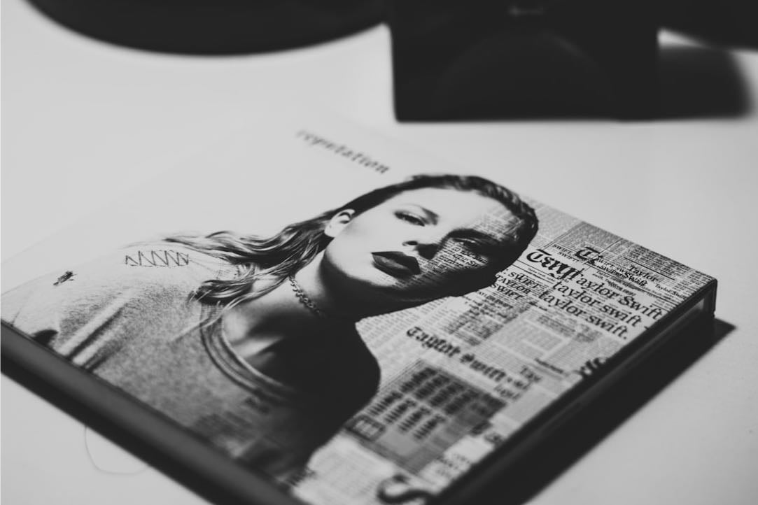Taylor Swift - Artist