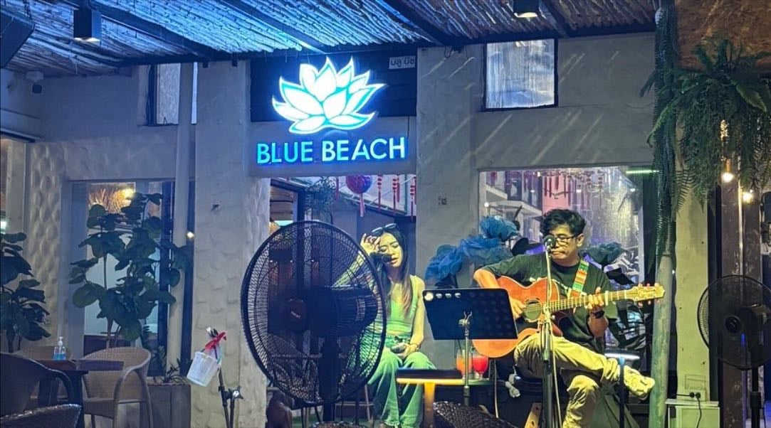 BLUE BEACH Cafe & Restaurant