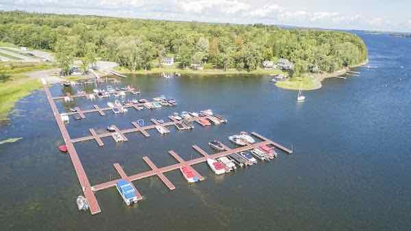 Apple Island Marina