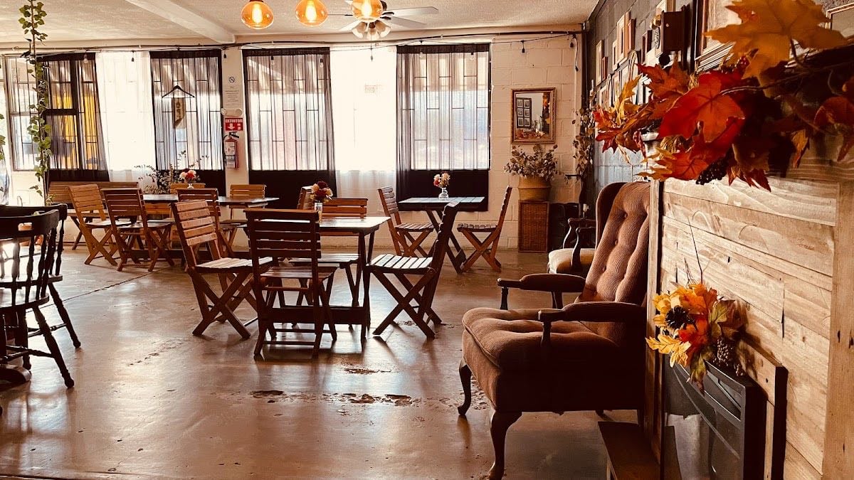 Amor & Comida: Café Bistro TJ