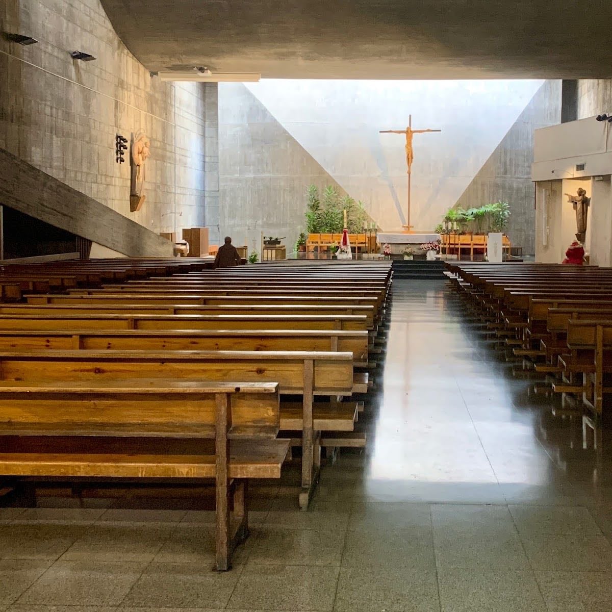 Parish of Our Lady of the Rosary of the Philippines - Ver arquitecto