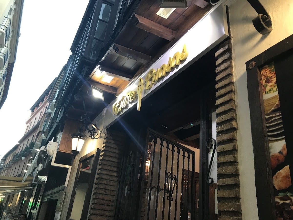 EntreBrasas