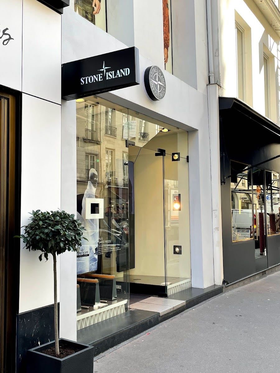 Stone Island - OMA/AMO retail design