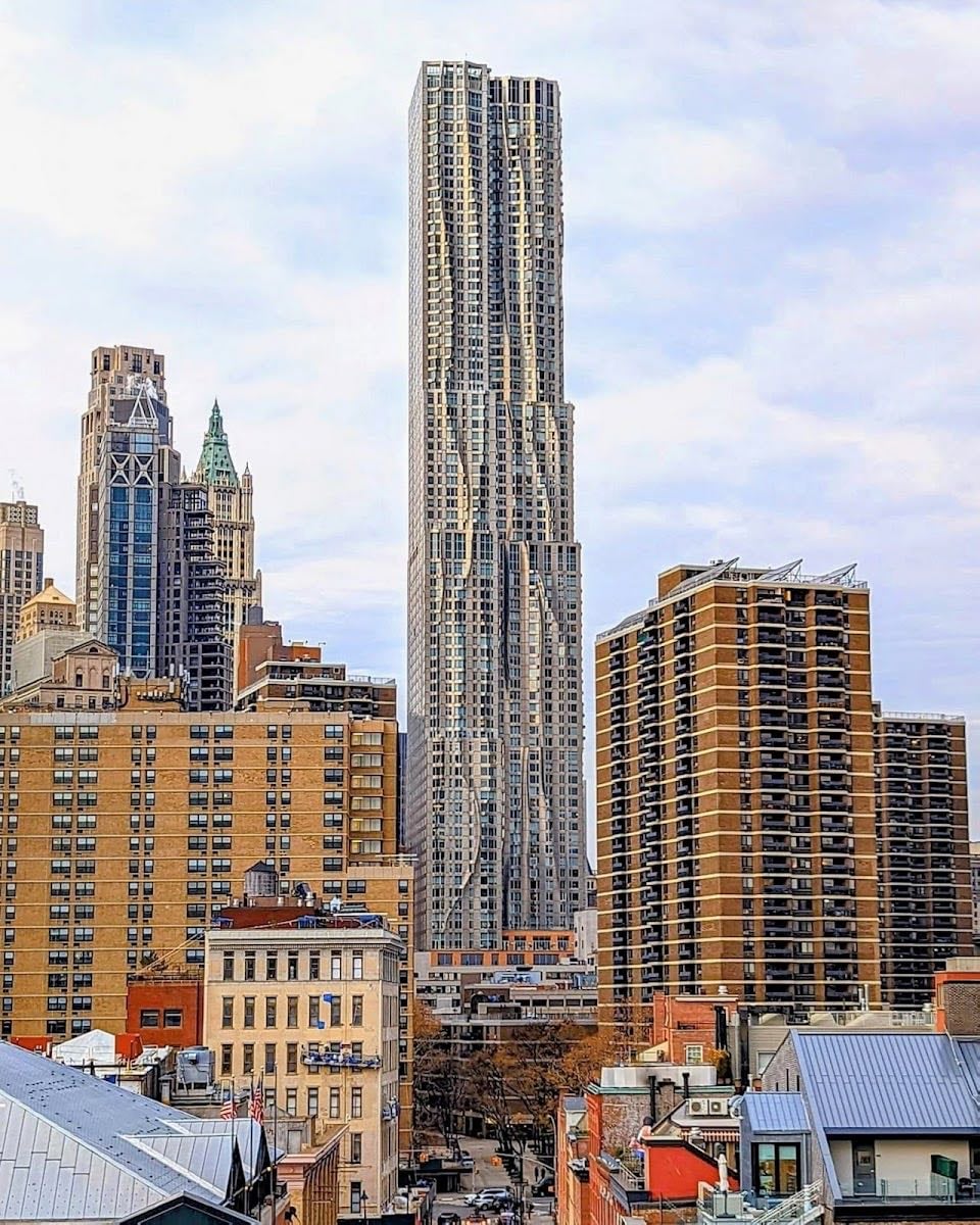 8 Spruce Street - Gehry Partners