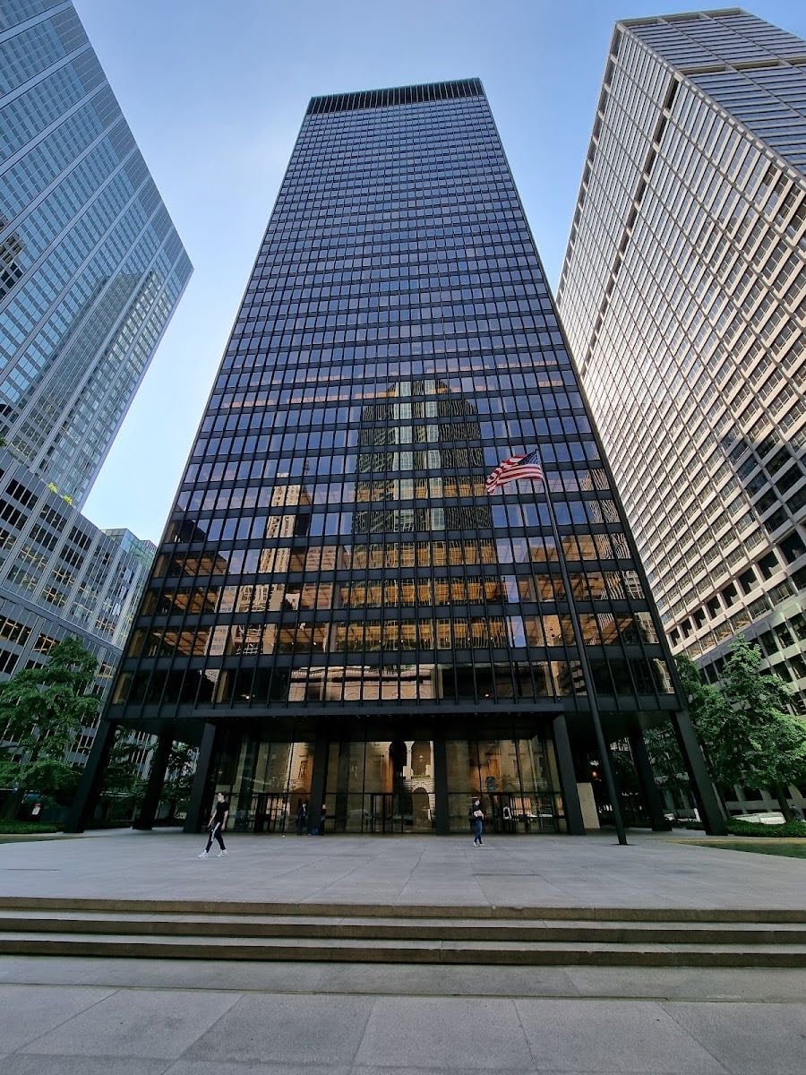 Seagram Building - Mies Van der Rohe