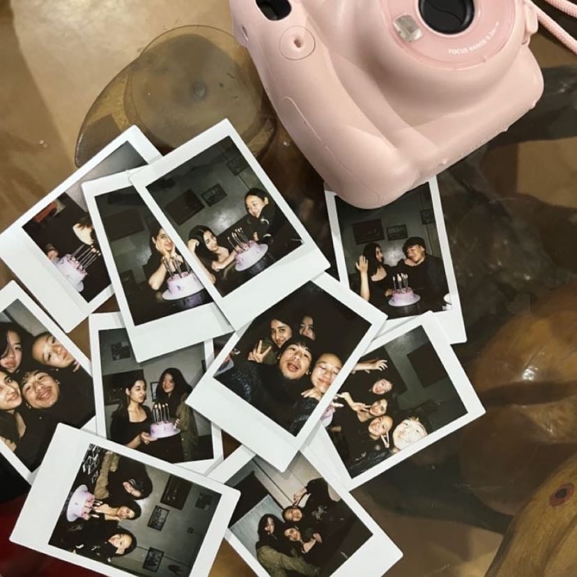 polaroid - com algo escrito atrás