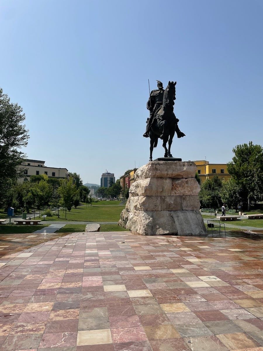 Skanderbeg Square