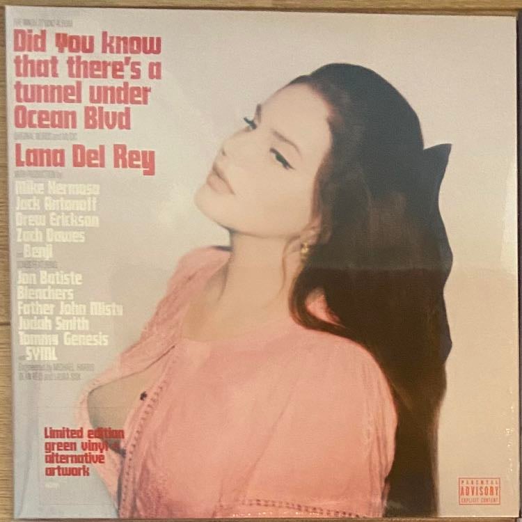 DYKTTATUO- Lana Del Rey <3