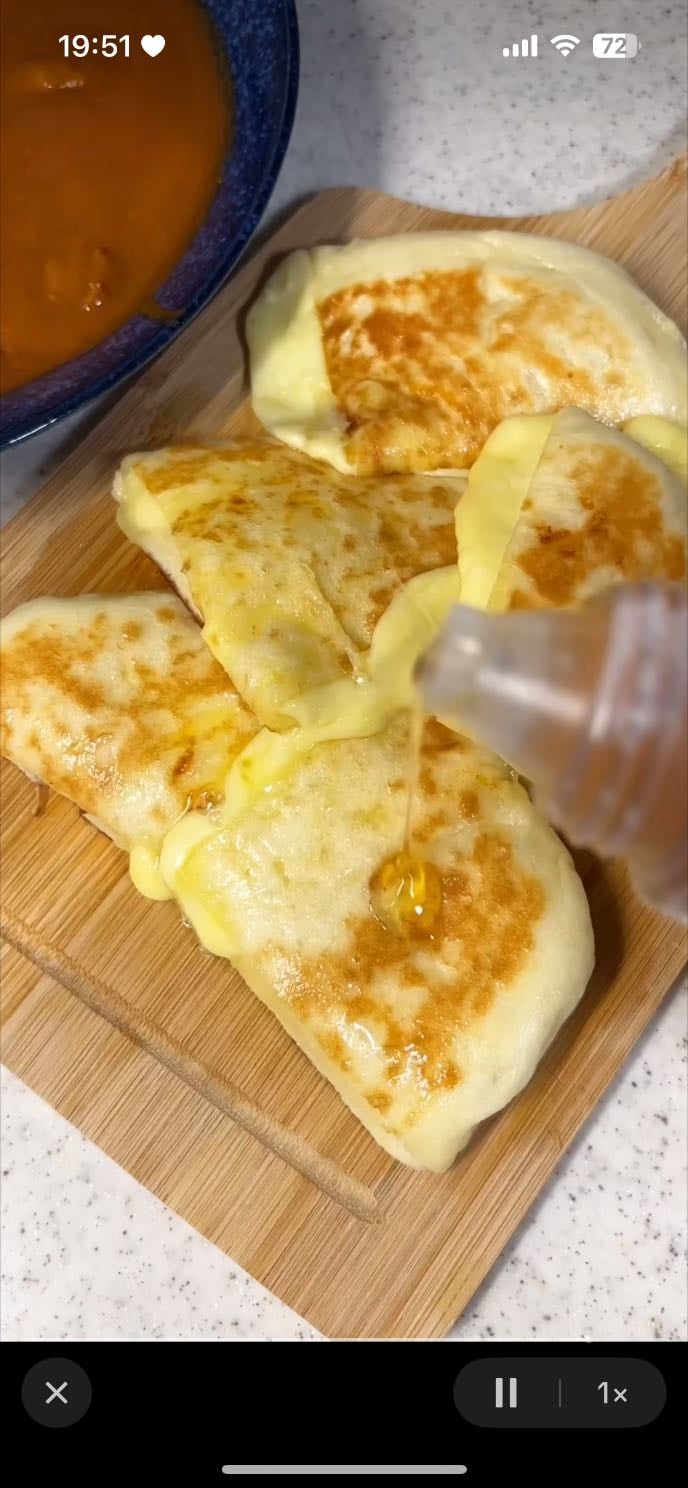 チーズナン