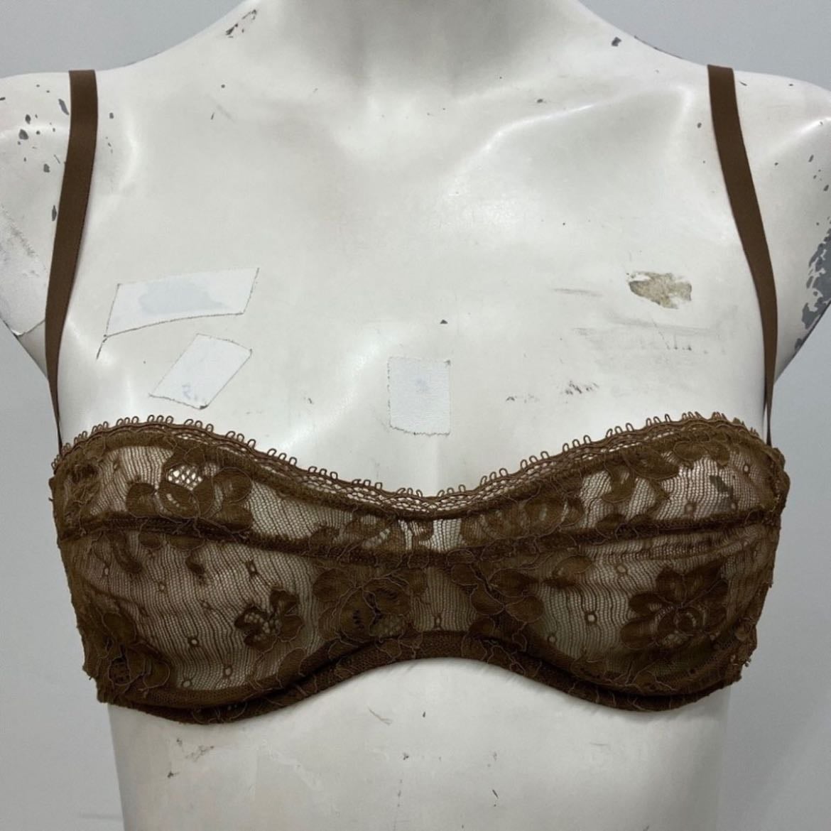 ¿Sutien? - Me la imagino con una básica blanca abajo