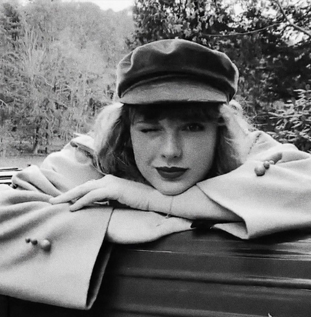 TAYLOR SWIFT