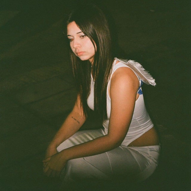 Angela - Song · Arabella