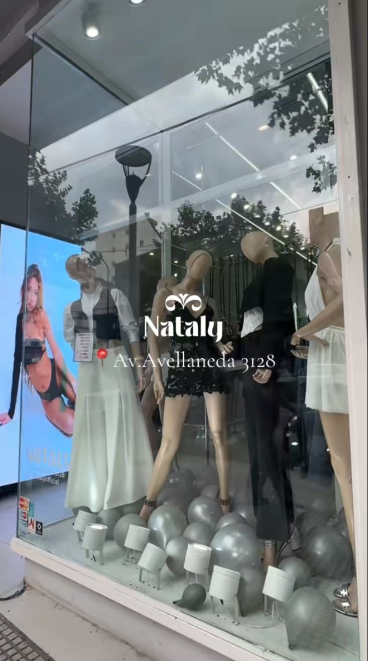 Av. Avellaneda 3128 - Ropa para salir, shorts, tops, jeans
