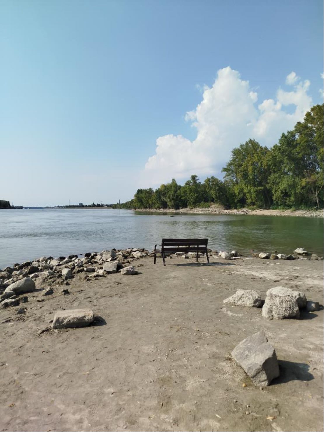 Budapart - Great for a relaxing stroll and coffee by the danube(lots of pretty shells)