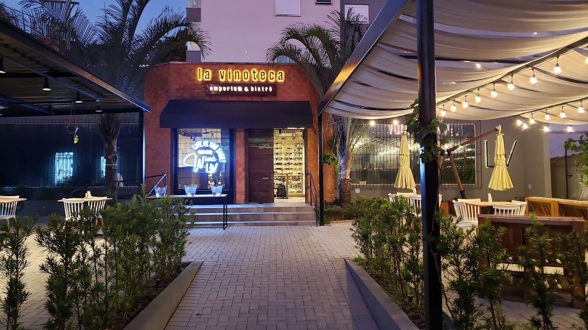 La Vinoteca Emporium & Bistrô