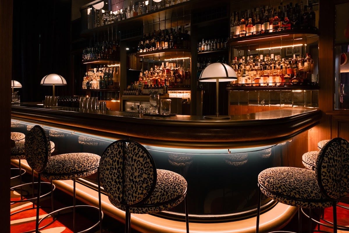 Rumore - bar + music