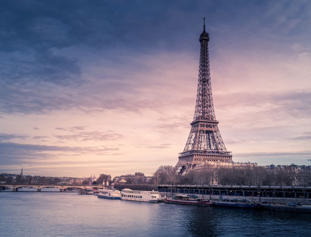Paris - Places hypelist by Paula Palau canal