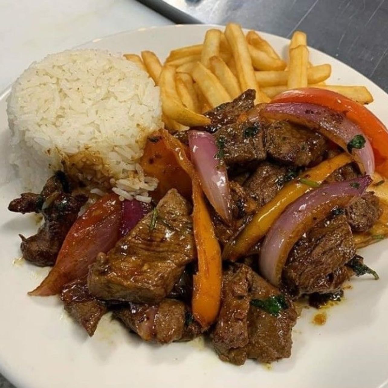 Lomo Saltado