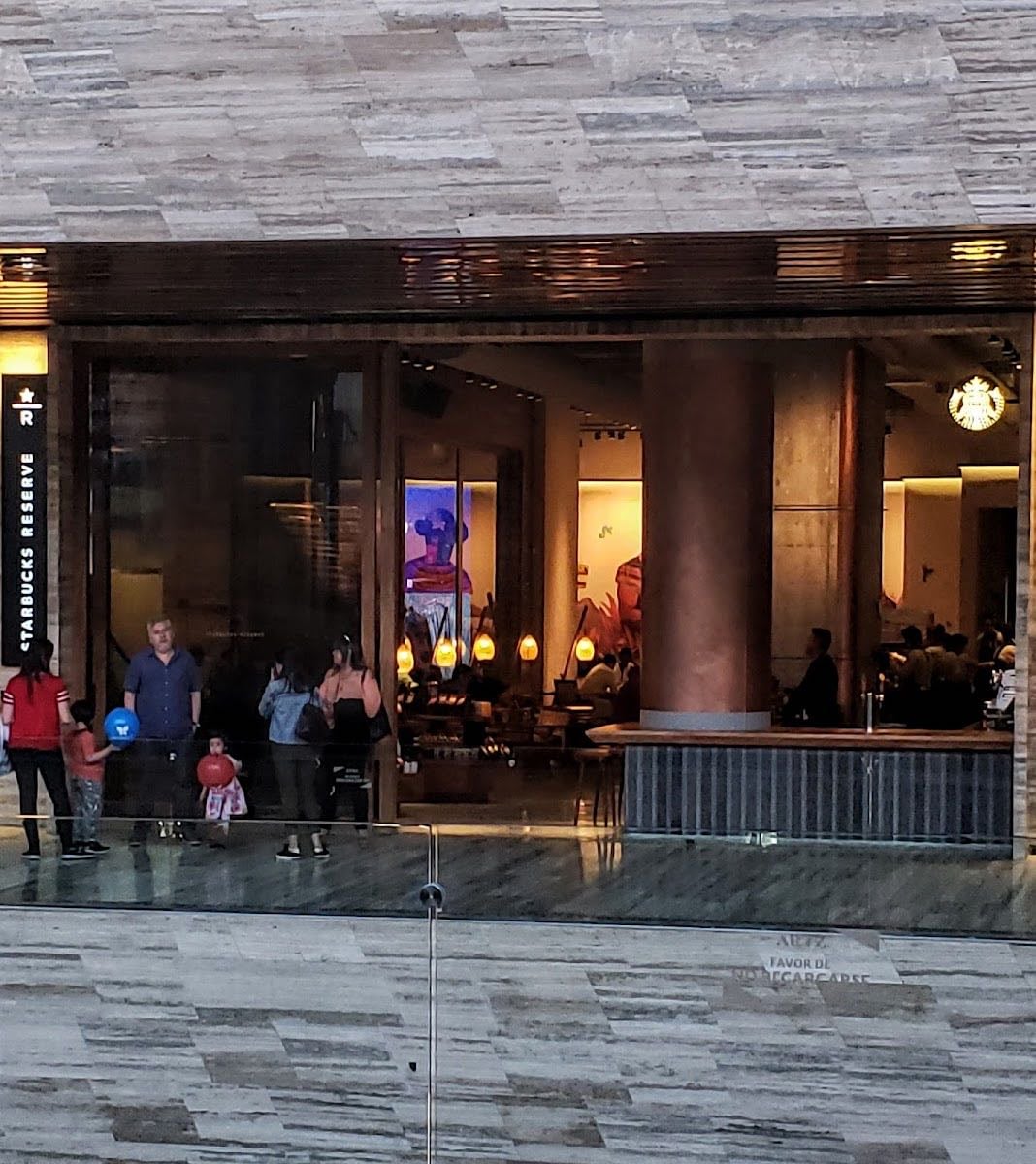 Starbucks Reserve Artz Pedregal