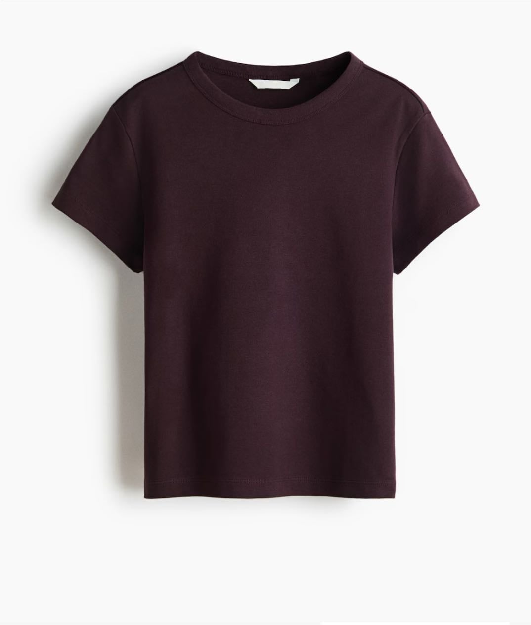 burgundy t shirt
