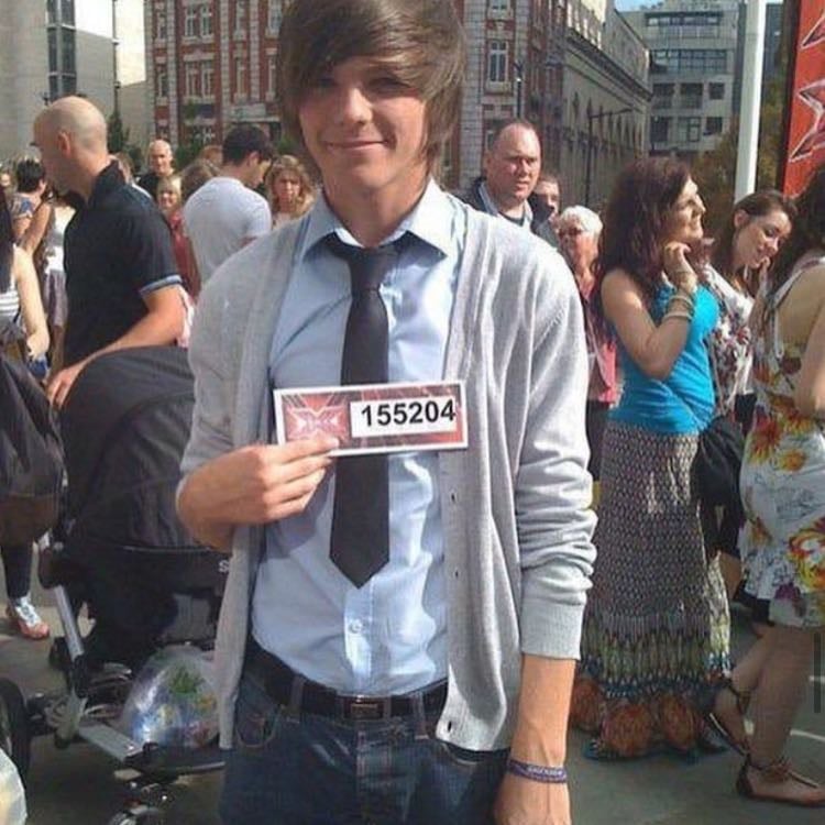Louis 2010 - Heโs so cute ๐ญ๐
