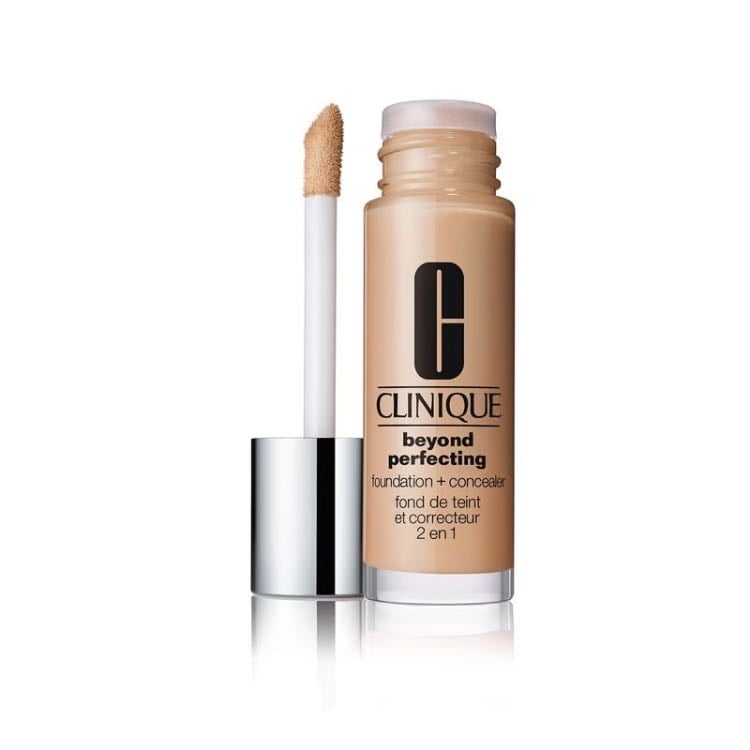 Clinique foundation - Full coverage, se difumina fácil, no hace efecto borrador