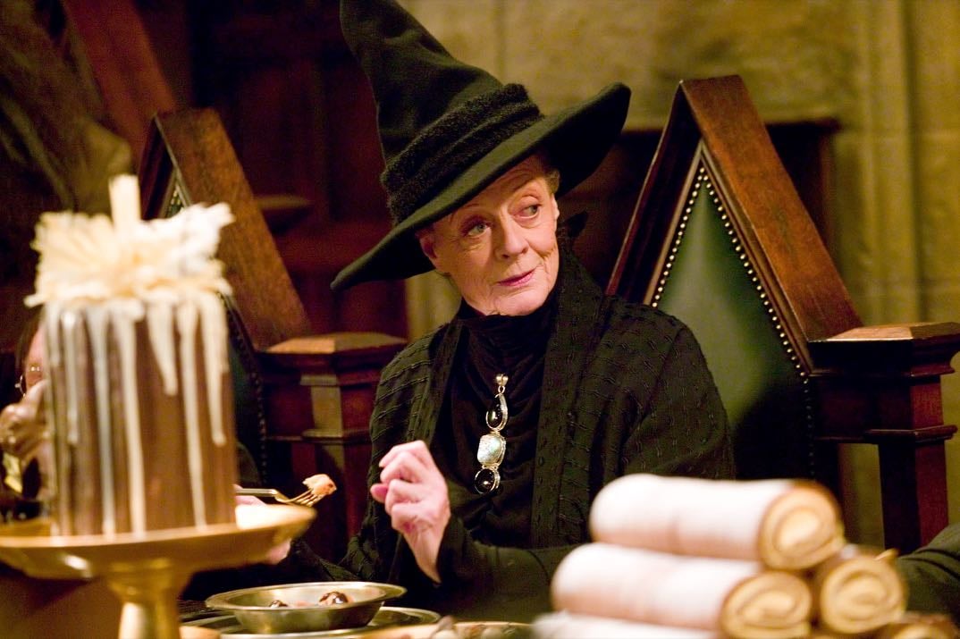 Minerva McGonagall - tellement d’aura genre cette femme omggg 🤭