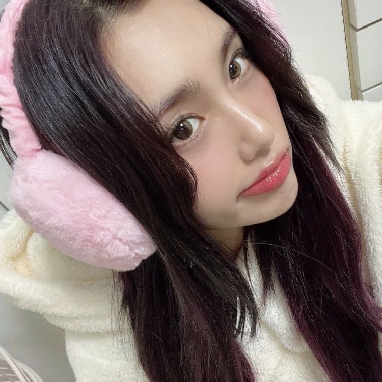 aisha ⠀ʚɞ⠀everglow
