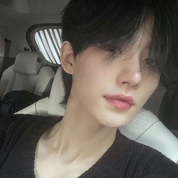 hyunjun hur ⠀ʚɞ⠀ex the boyz