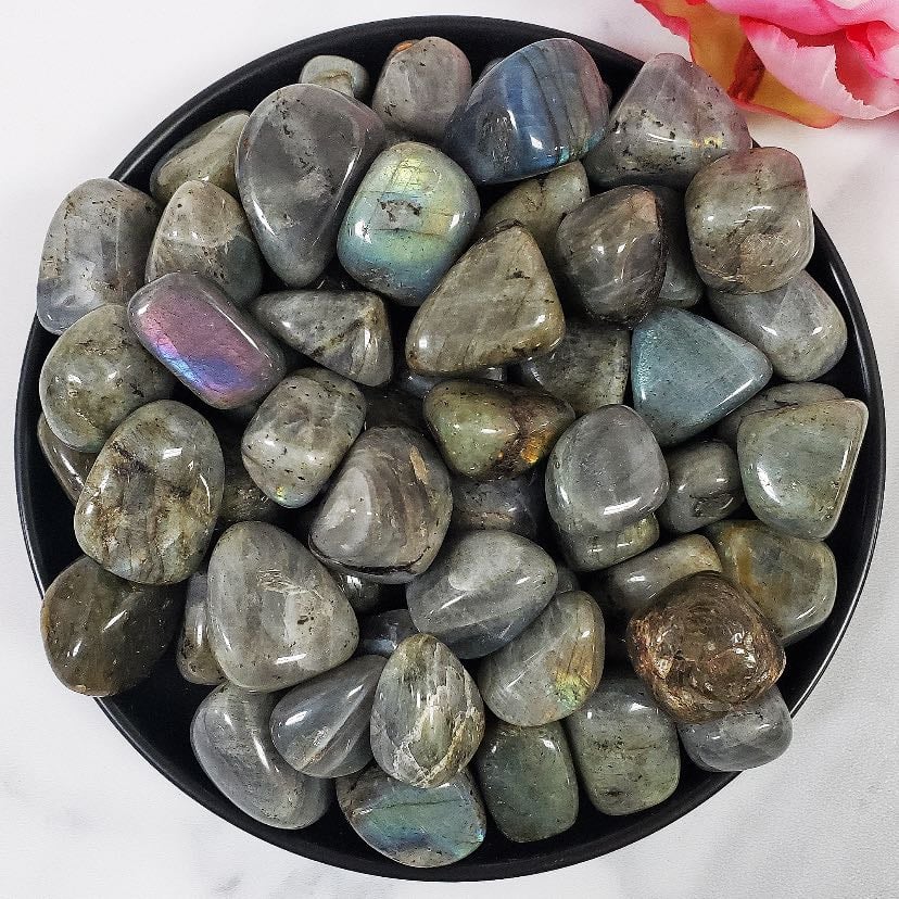 Labradorite - chakra 3 (plexus solaire) et 6 (3🧿)