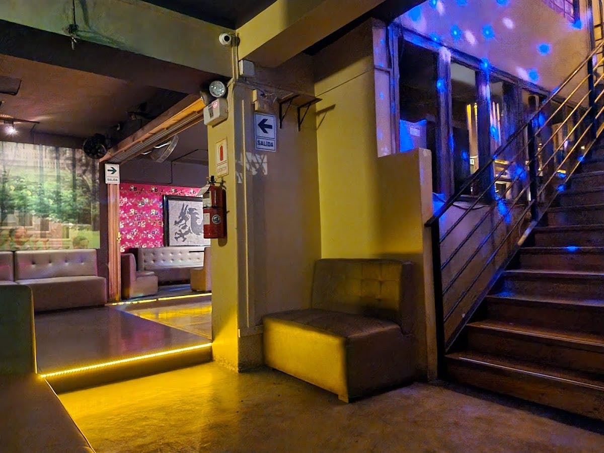 Kong Terraza Bar Rok