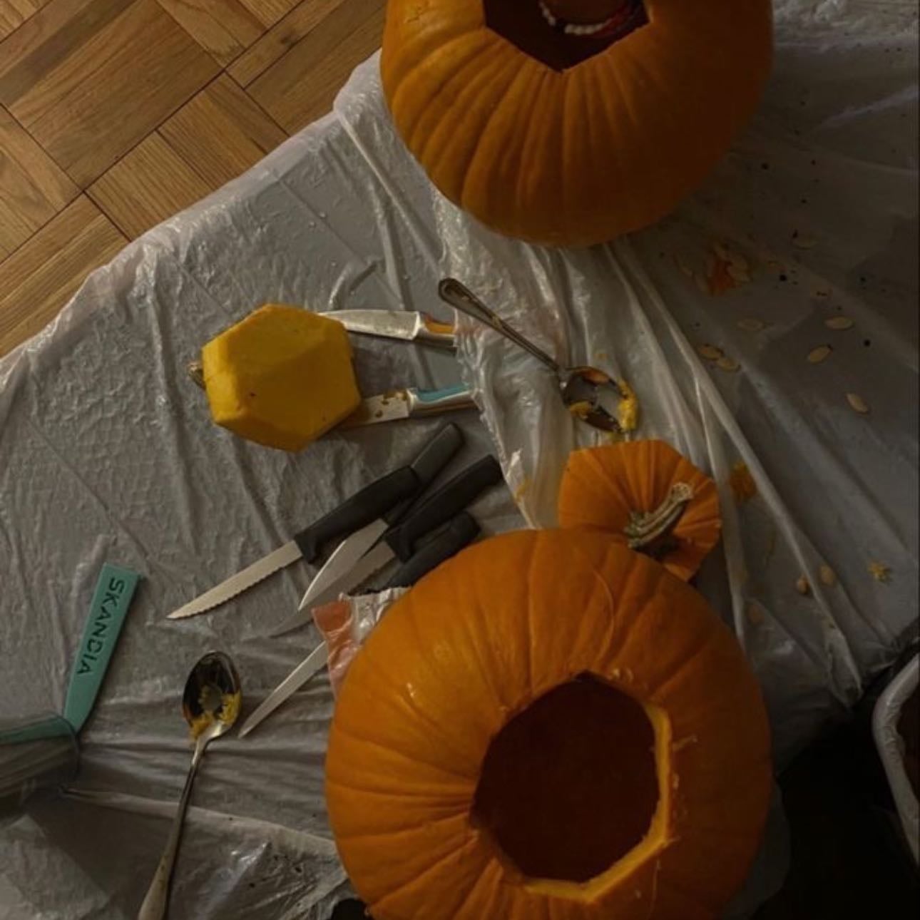๐ Pumpink carving date