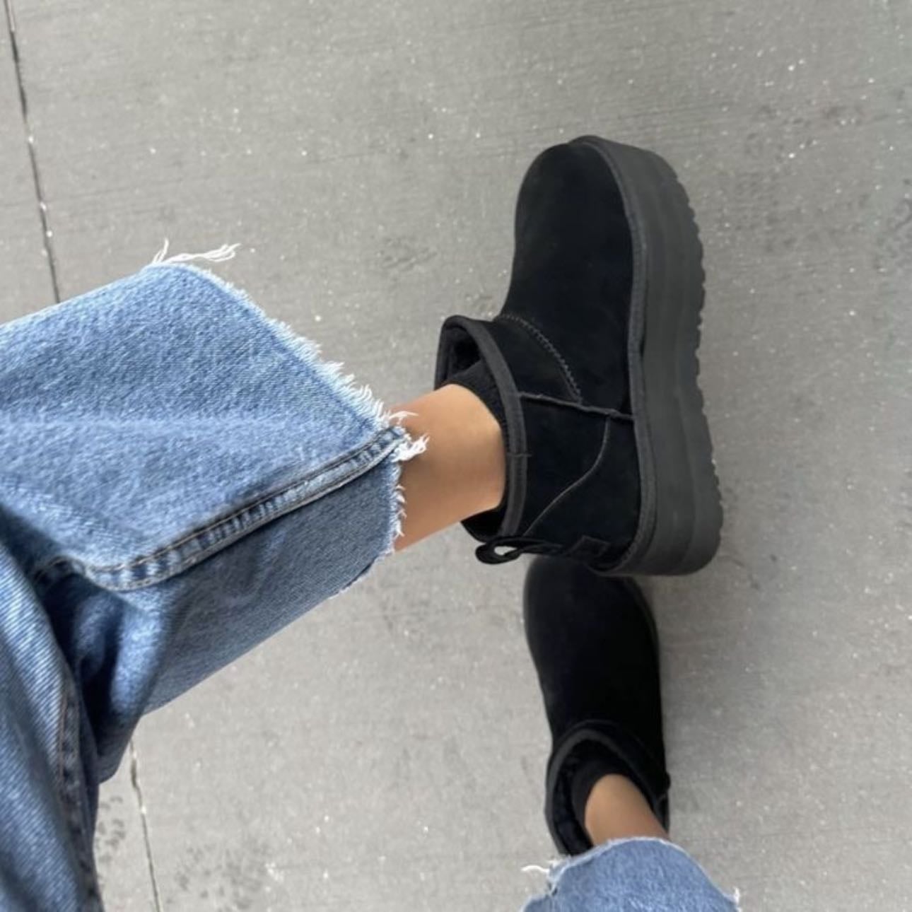 Black UGGS
