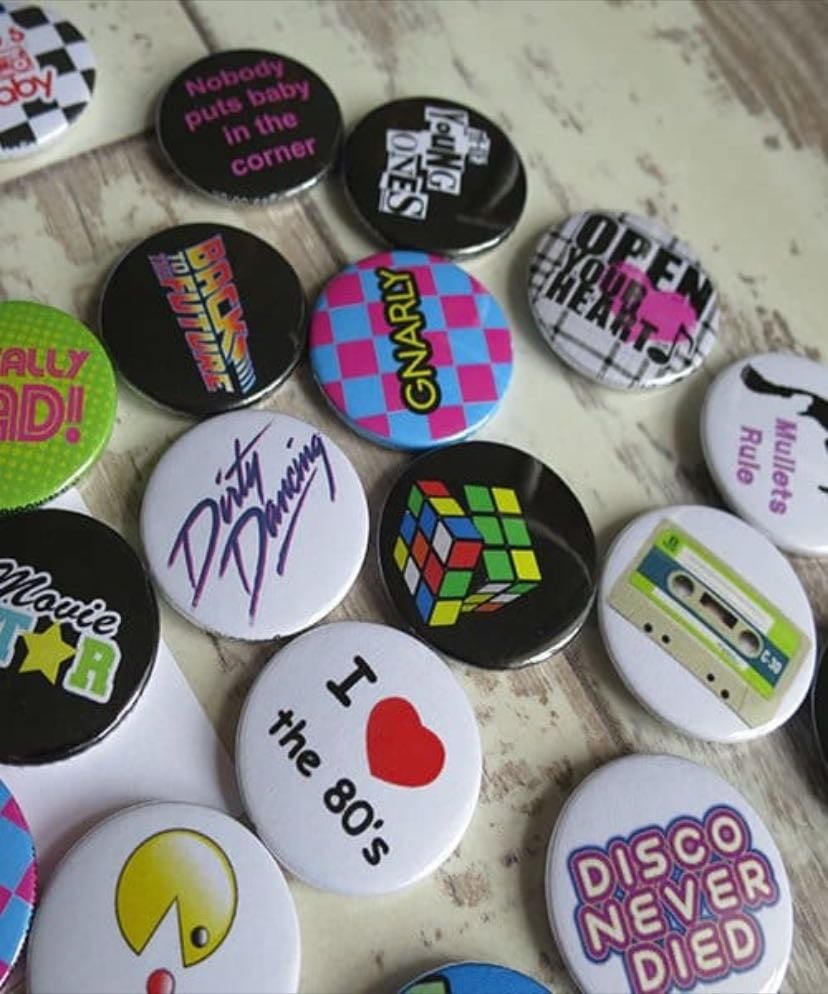 Chapas/ pins - D los fandoms o q se vean monos