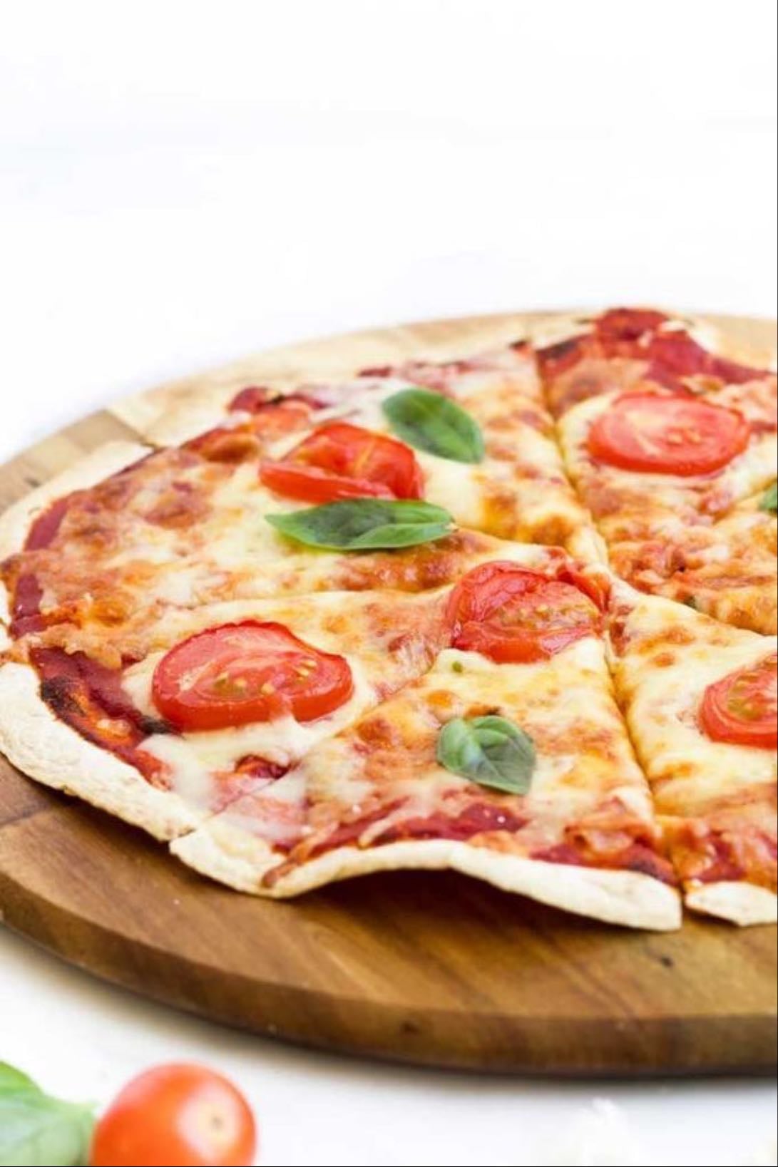 Pizza - 52 kcal| Proteína 7.5 g| Carbs 1 g| Fat 1.7 g