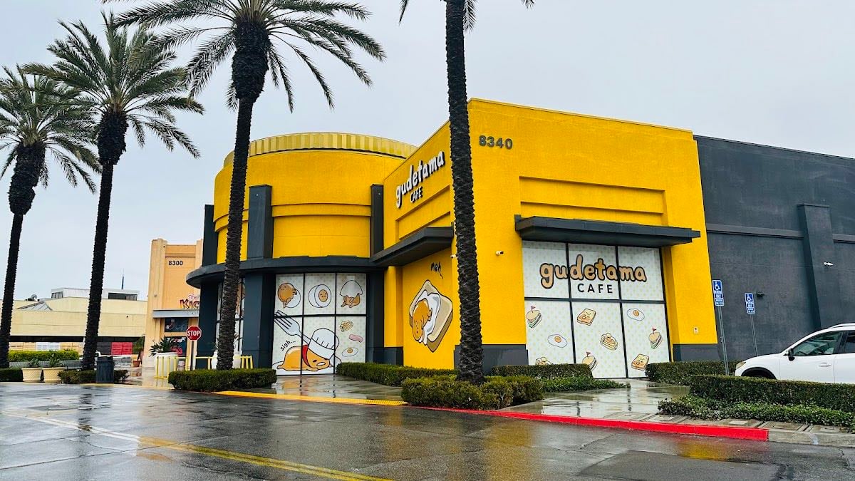 Gudetama Cafe
