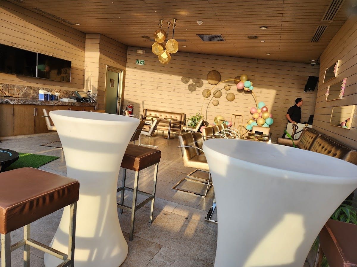 Panaviera Rooftop Bar