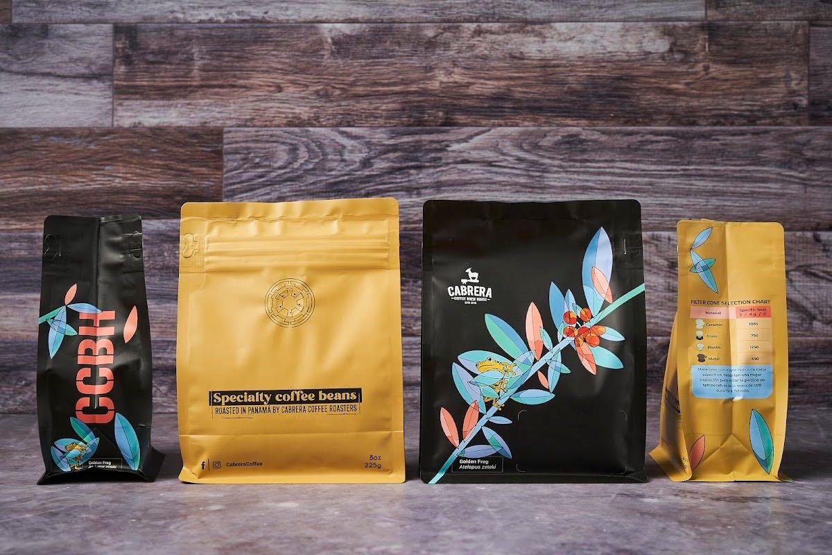 Cabrera Coffee Brew House / Vía Argentina