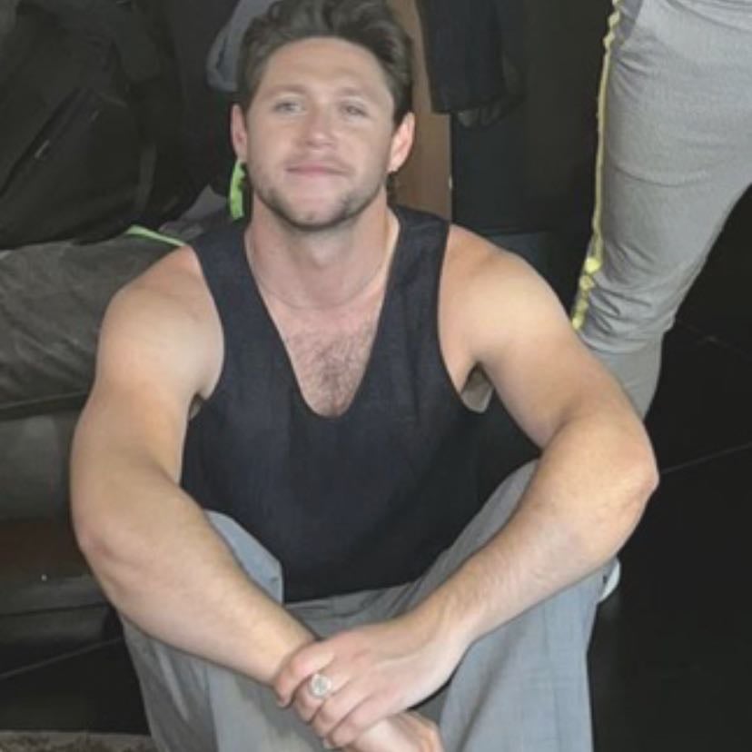 Niall quote 😘 - Life is like a book, cause just one chapter closes doesn’t mean the book is over. Go live life and don’t skip to the end