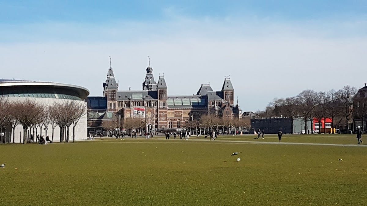 Museumplein - Beautiful square surrounded by Rijksmuseum, Stedelijk, Van Gogh, + Moco museums